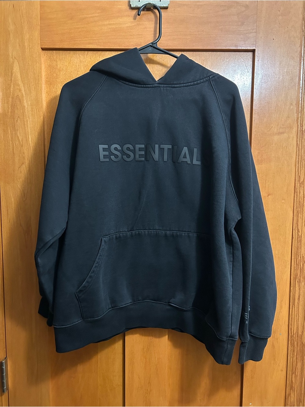 Essentials Fear of God Essentials Men's Black Logo Pullover Hoodie Pocket Medium